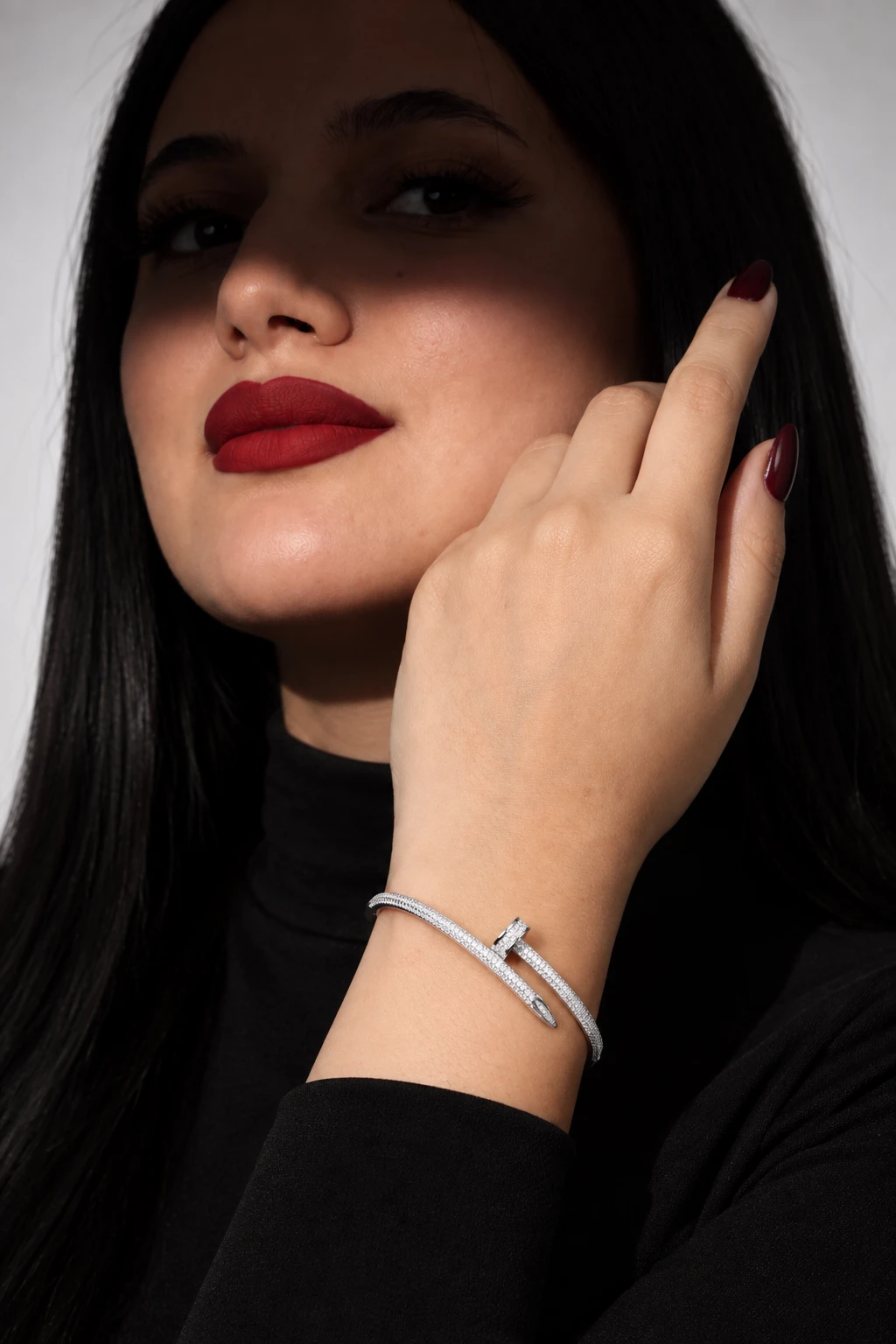 Nail Bracelet With Zircon Inspired by Cartier · CB016