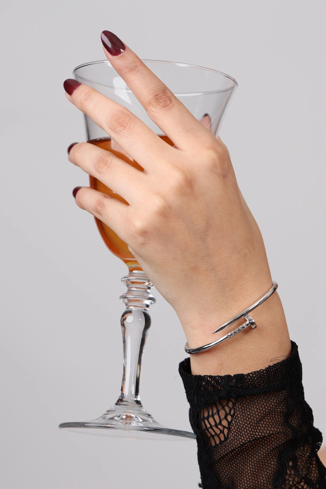 Nail Bracelet Without Zircon Inspired by Cartier · CB024