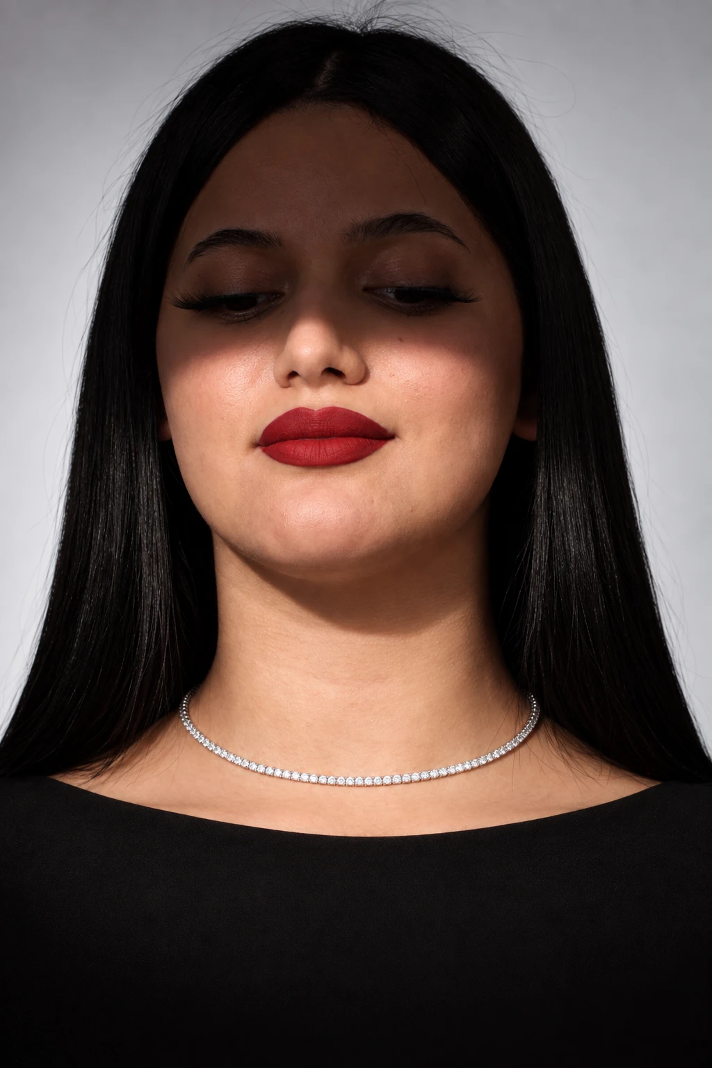 White Tennis Necklace · CB012
